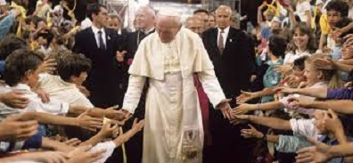 San Juan Pablo II - Con los Niños - mensaje: Jesús los ama