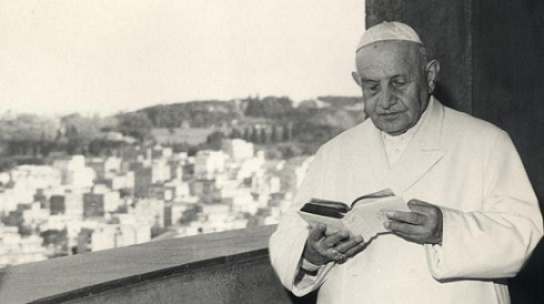 San Juan XXIII aparece a una jóven turca