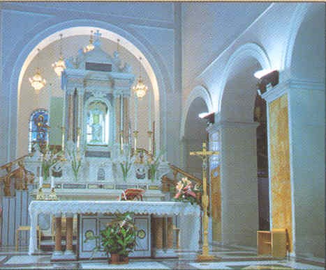 La iglesia de Manoppello donde se guarda el velo de la Santa Faz