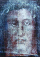 Imágenes superpuestas del santo rostro de Manoppello y del santo rostro de la Sábana Santa en Turín